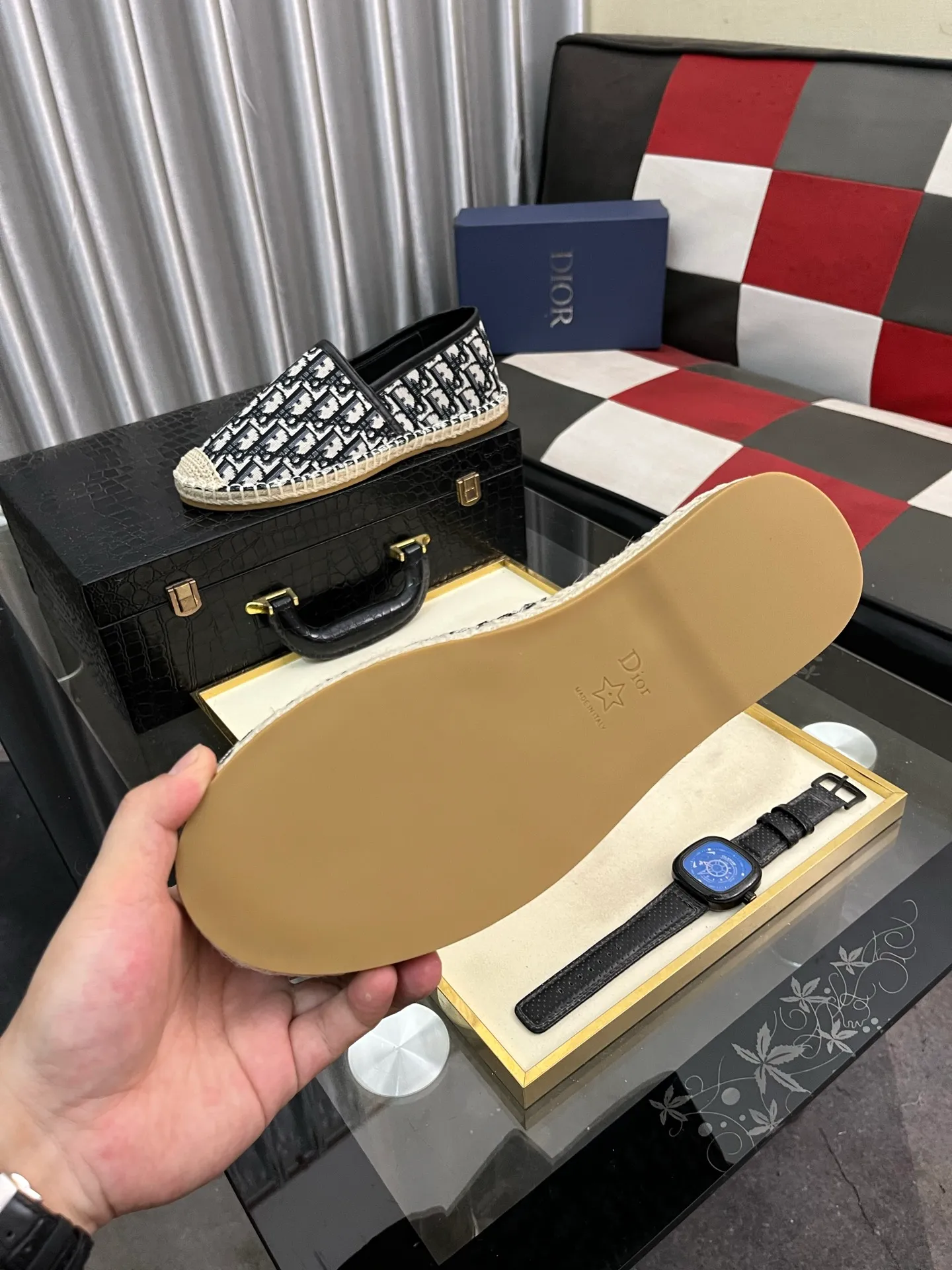 Men's shoes 💰400⌚️⌚️Dior men's latest slip-on Loaf casual fisherman's shoes ✔️The original version is available simultaneously at the counter and is a one-to-one replica🎩Material: Italian imported waterproof fabric, pure hand-pulled strings, raw rubber breathable outsole, lining breathable and comfortable lambskin, 100% comfortable density, original rubber outsole wear-resistant ✔️Code number: 38-44, you deserve it, (Note: 45 and 46 can be customized, non-refundable and non-exchangeable)